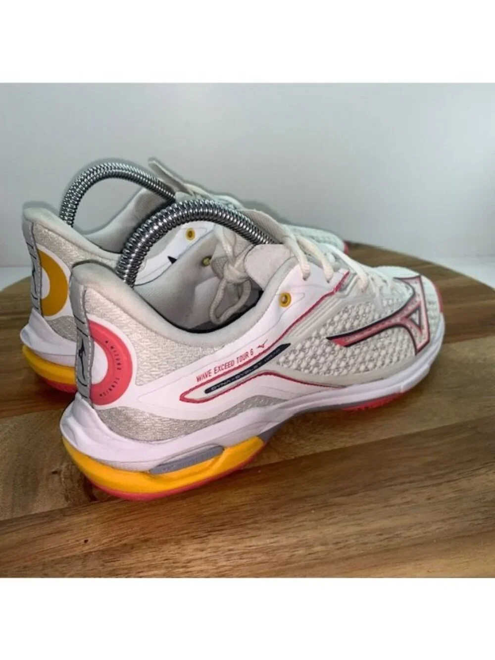 Mizuno Wave Exceed Tour-6 Sneaker Womens 7.5 White Pink Tennis Pickleball Shoe